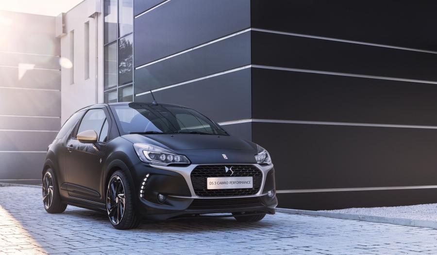  DS 3 Cabrio Performance 2016 года  (фото 1 из 5)